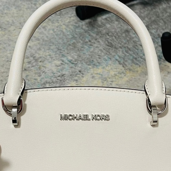 NWT Michael Kors Ellis Large Saffiano Leather Chainlink Satchel Bag Optic White - Picture 5 of 13